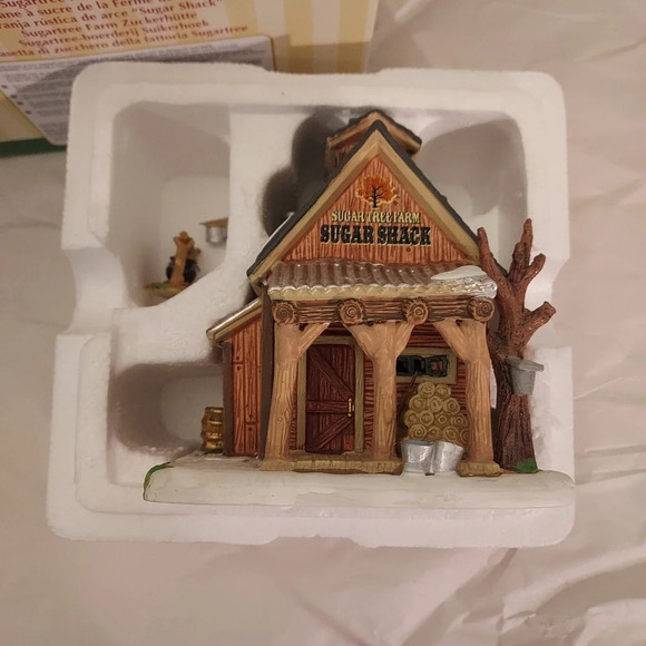 Lemax 2017 Sugartree Farm Sugar Shack Table Accent - Comes In Original Box - Picture 10 of 14